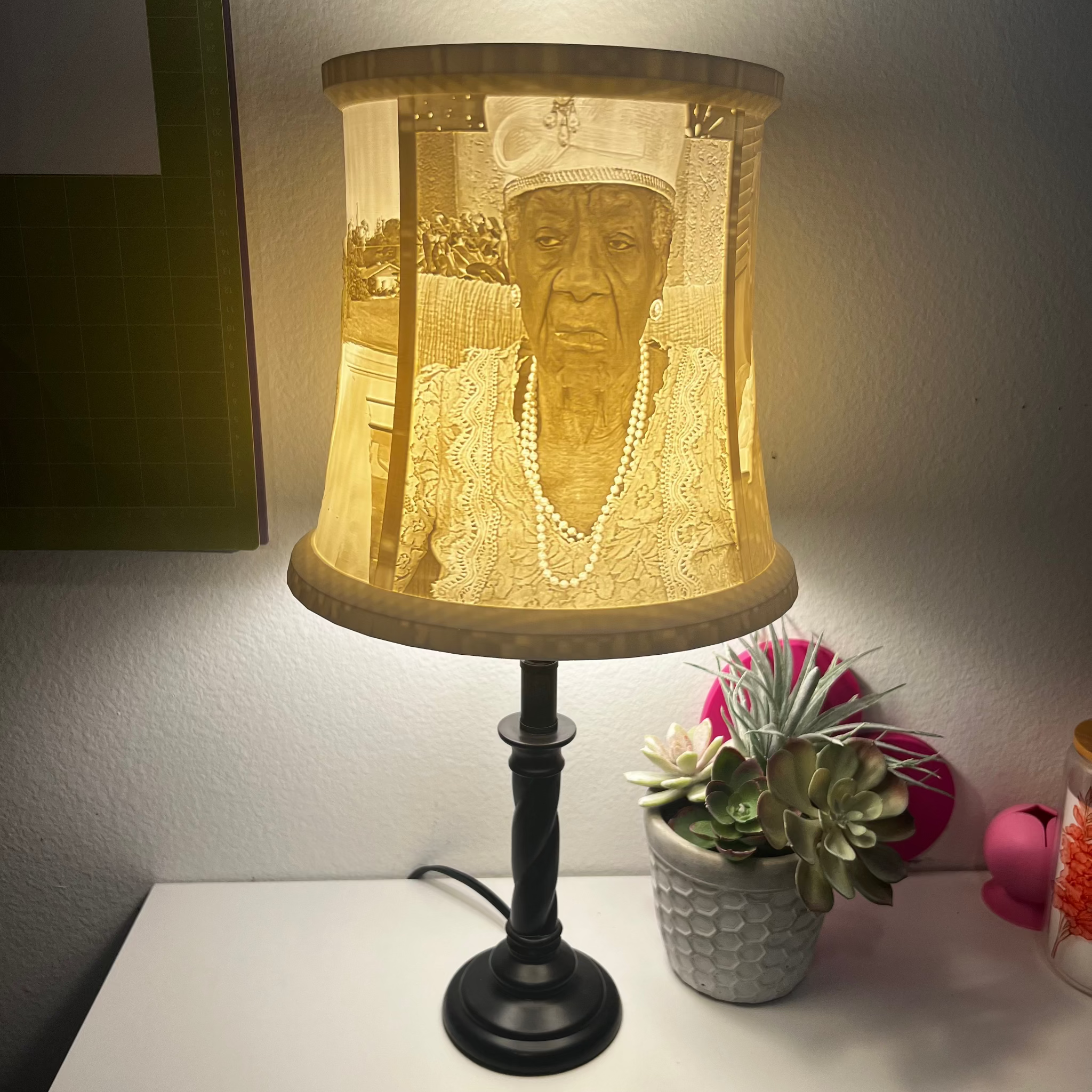 Personalized 3D Lithophane Lamp Shade